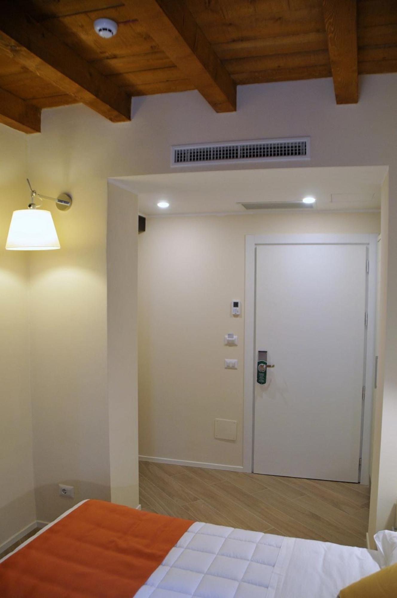 La Corte Fiorita Como Oda fotoğraf